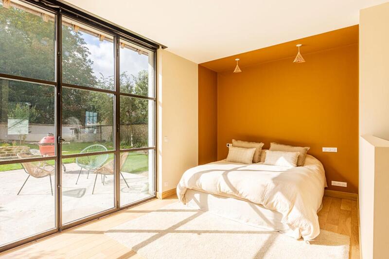 Maison - 303 m² - 6 pièces