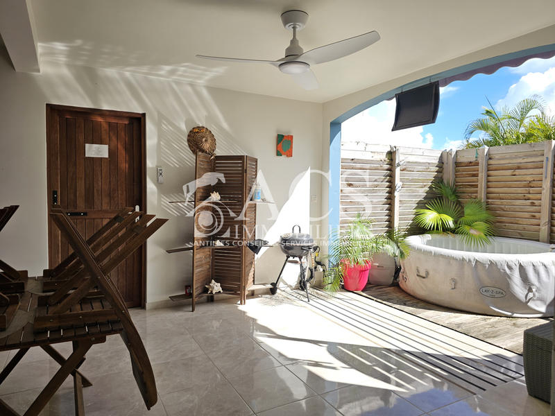 Maison - 98 m² - 4 pièces