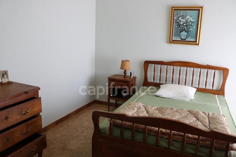 Maison - 205 m² - 8 pièces