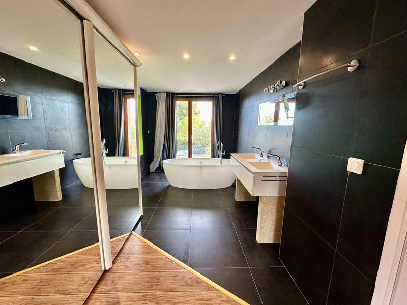 Maison - 120 m² - 4 pièces