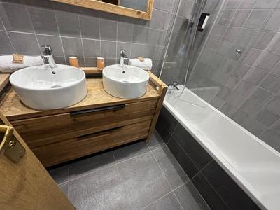 Fonds de commerce - 1 492 m²