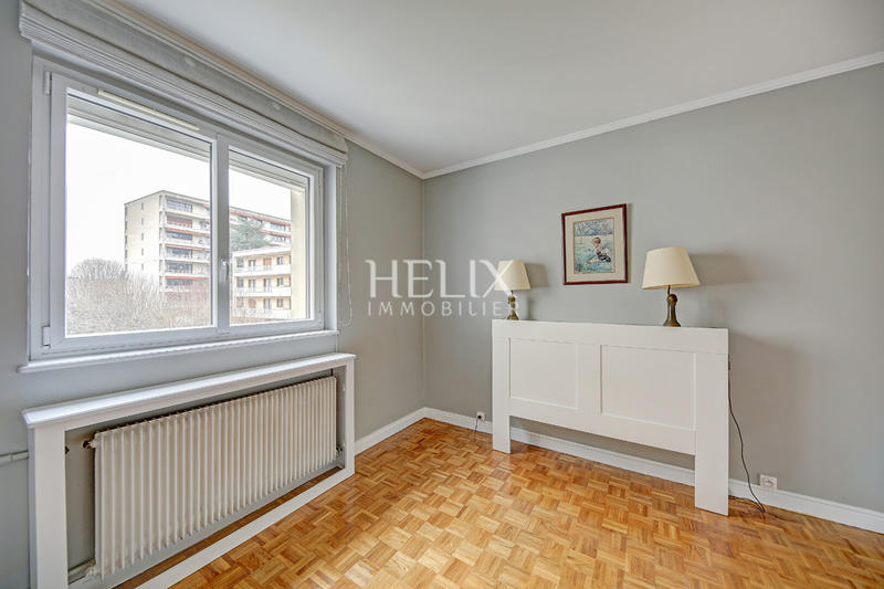 Appartement - 101 m² - 5 pièces