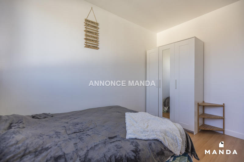 Chambre - 9 m² - 4 pièces