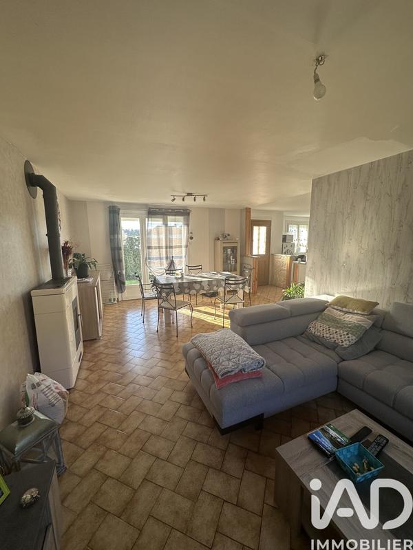 Maison - 90 m² - 5 pièces