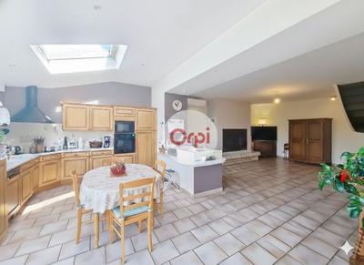 Maison - 125 m² - 5 pièces