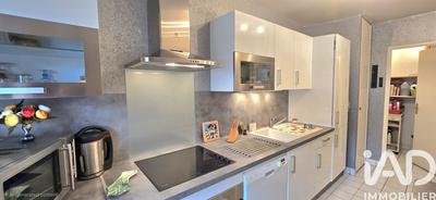 Appartement - 94 m² - 4 pièces