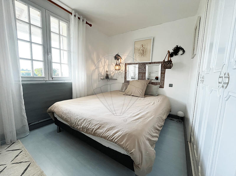 Maison - 166 m² - 6 pièces