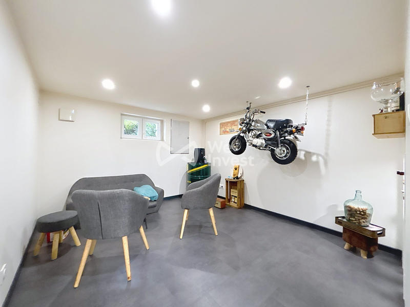 Maison - 150 m² - 9 pièces