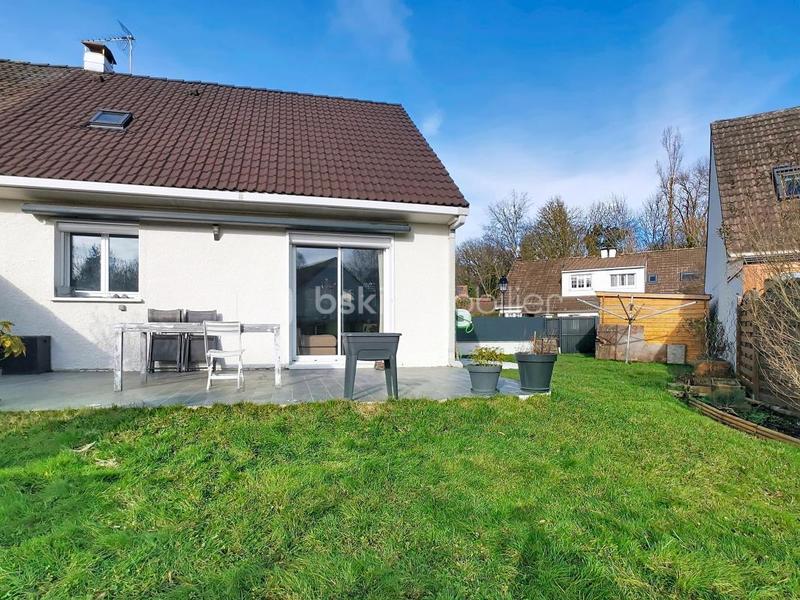 Maison de ville - 100 m² - 5 pièces