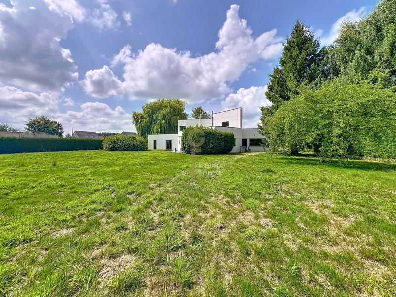 Maison - 231 m² - 6 pièces