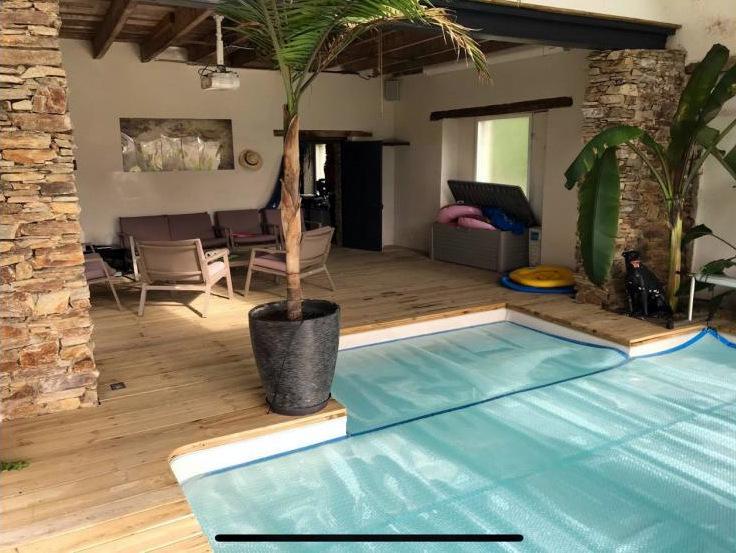 Maison - 177 m² - 9 pièces