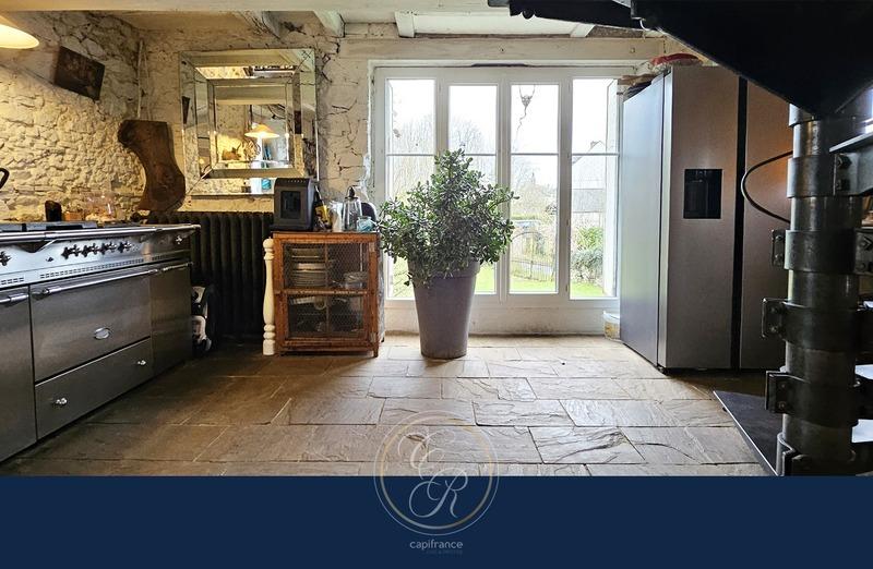 Maison - 270 m² - 7 pièces