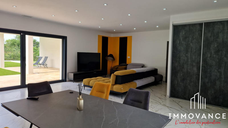 Maison - 171 m² - 7 pièces