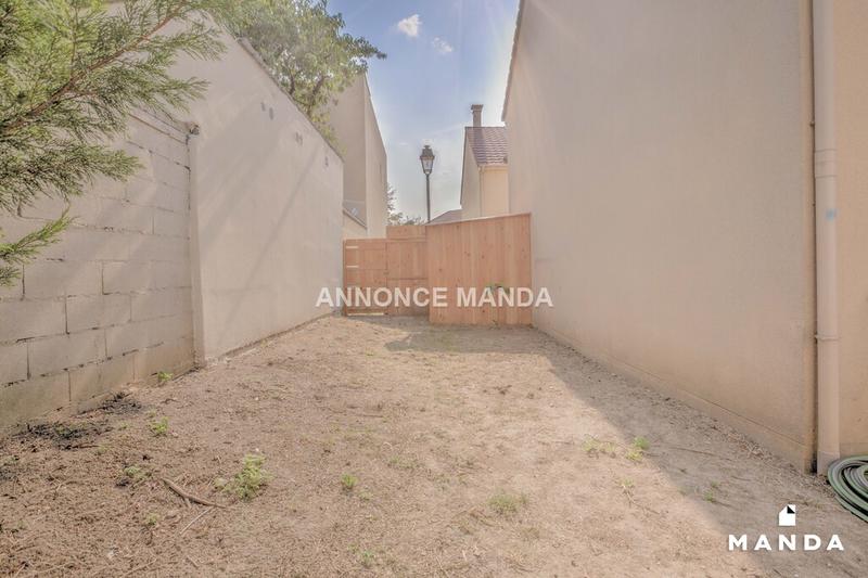 Chambre - 9 m² - 4 pièces