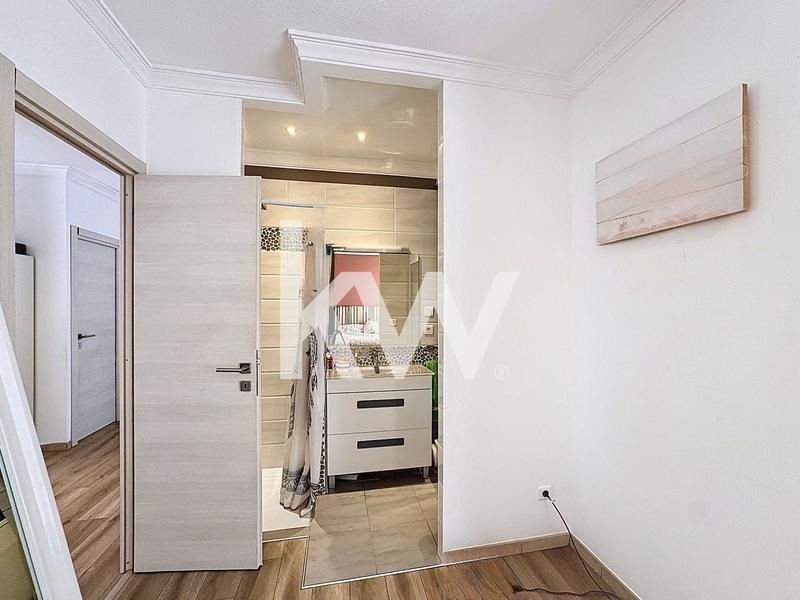 Maison - 245 m² - 8 pièces