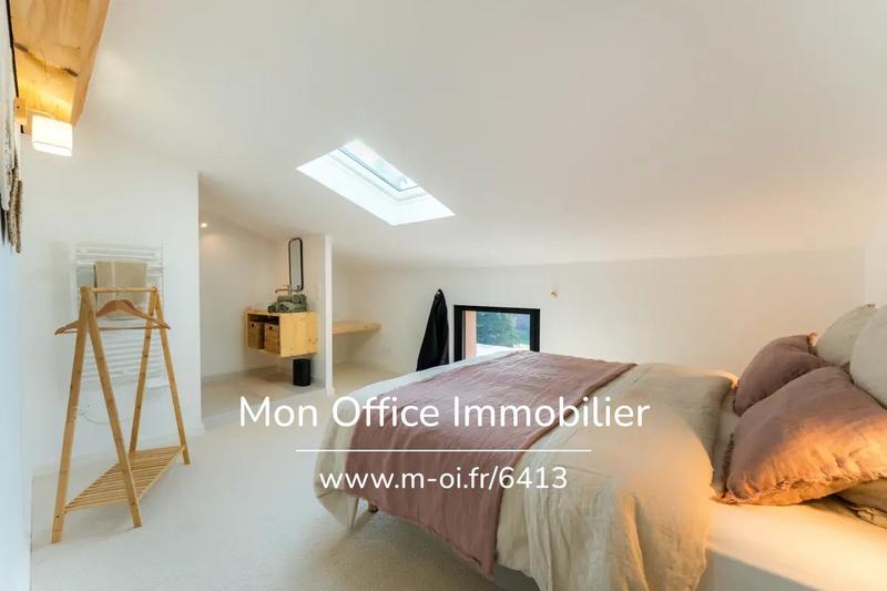 Maison - 280 m² - 8 pièces