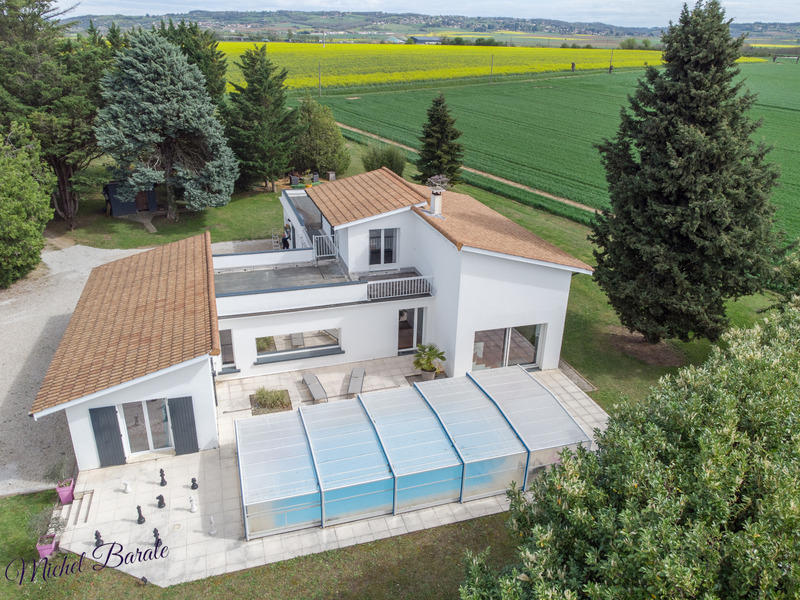 Maison - 197 m² - 6 pièces