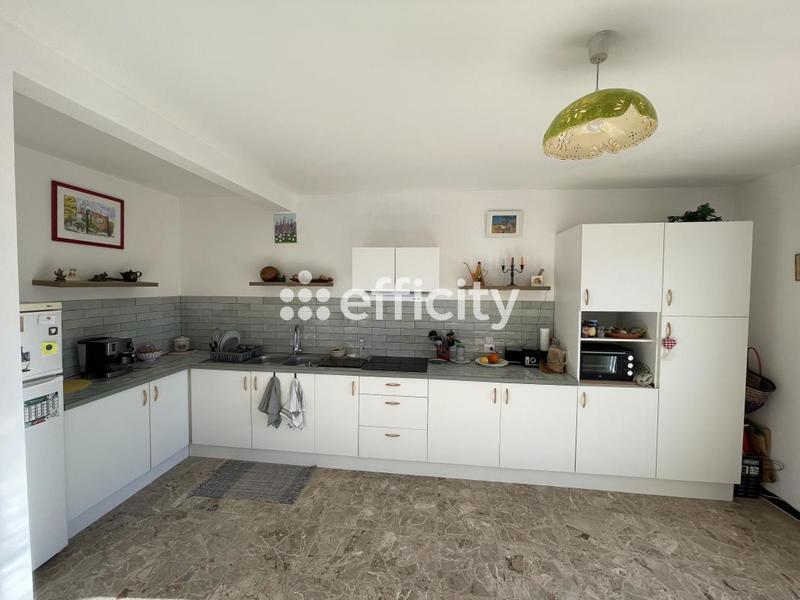 Appartement - 157 m² - 7 pièces