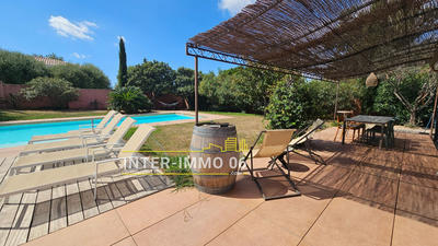 Villa - 193 m² - 6 pièces