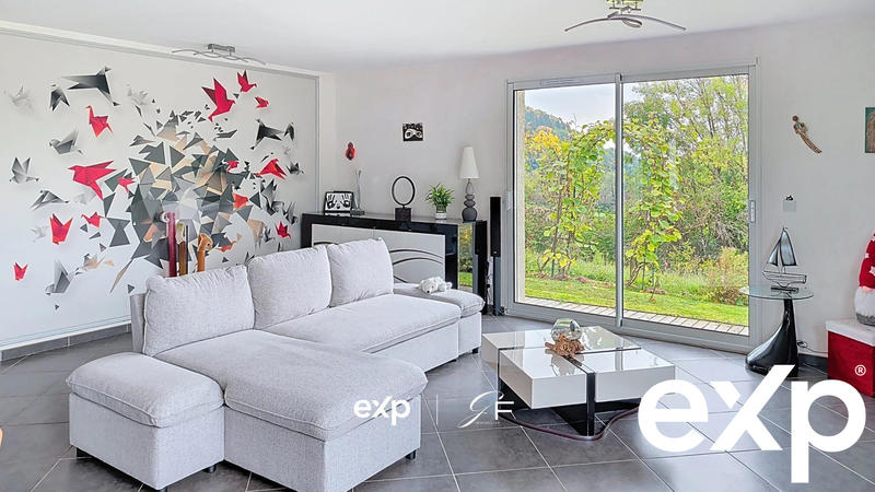 Maison - 94 m² - 4 pièces