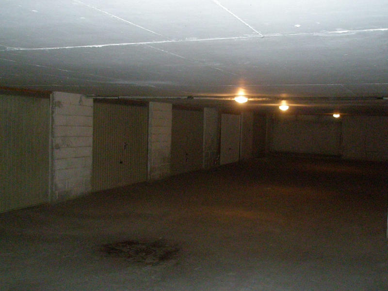 Parking / Garage - 60 m²