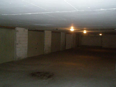 Parking / Garage - 60 m²