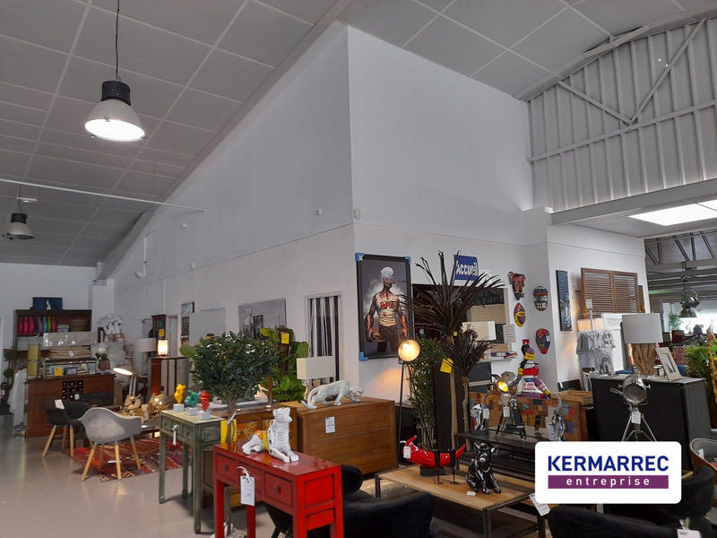 Local commercial - 2 750 m²