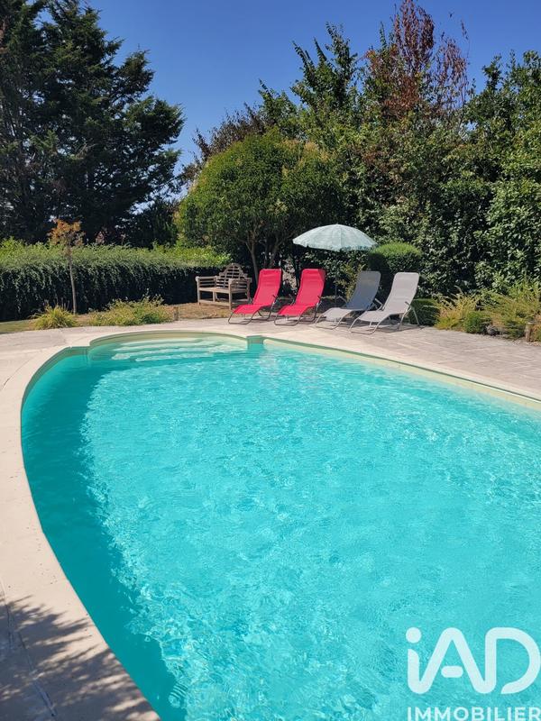 Maison - 170 m² - 9 pièces