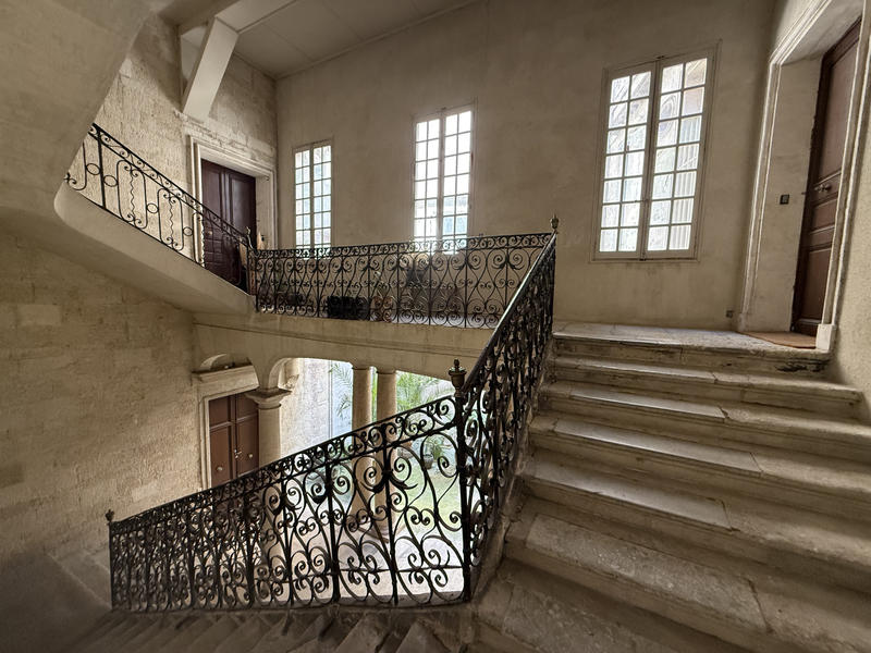 Appartement - 227 m² - 7 pièces