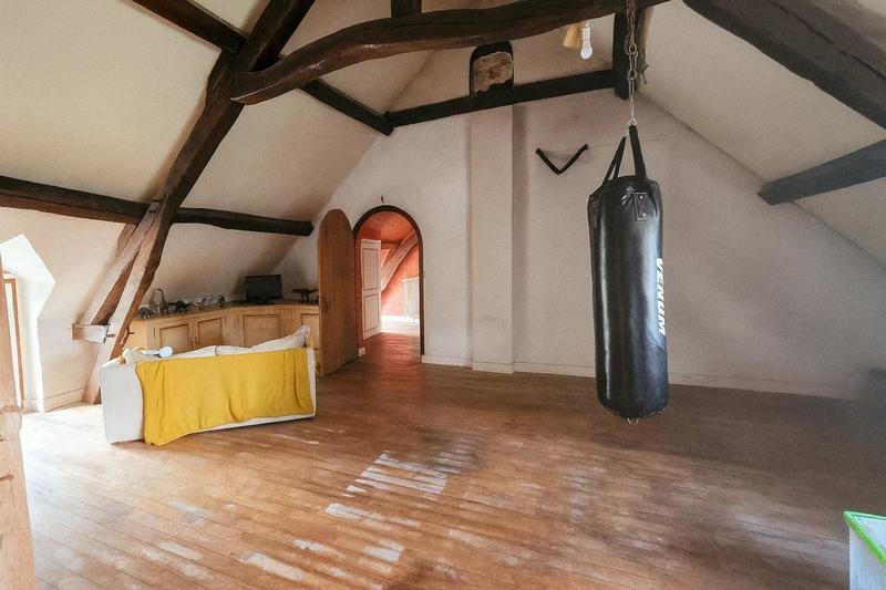 Maison - 283 m² - 7 pièces