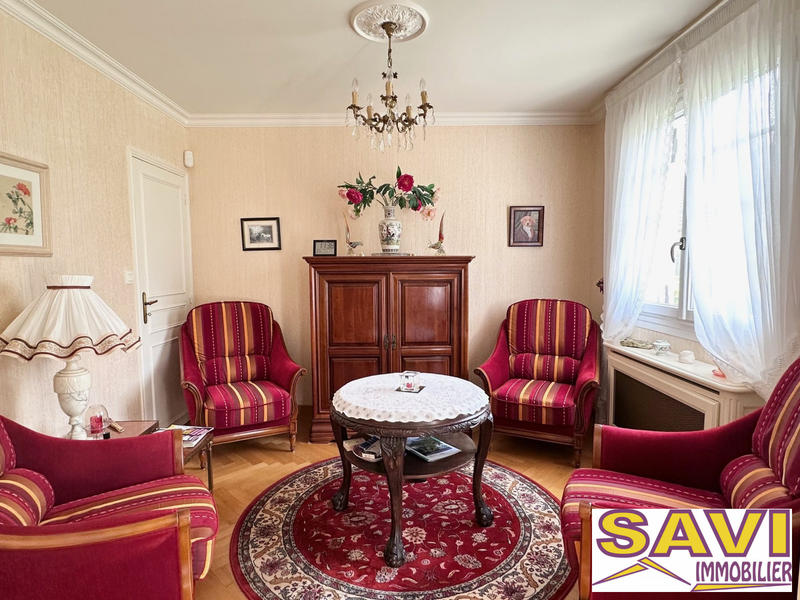 Maison traditionnelle - 132 m² - 7 pièces