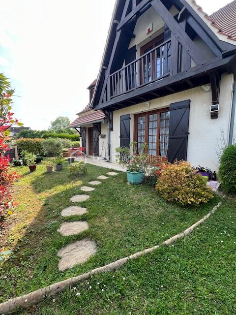 Maison - 150 m² - 5 pièces