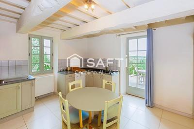 Maison - 204 m² - 7 pièces