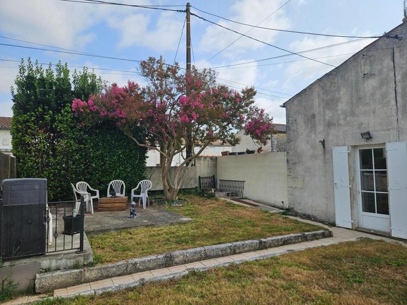 Maison - 202 m² - 6 pièces