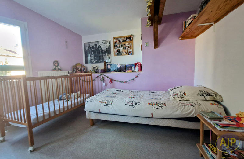 Maison - 169 m² - 8 pièces