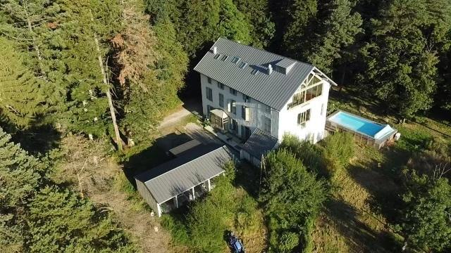 Demeure - 600 m² - 14 pièces