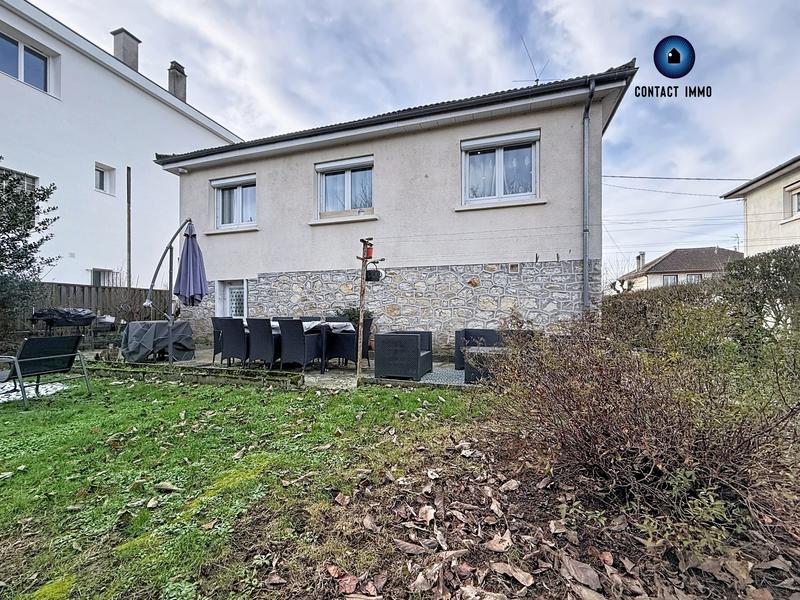 Maison - 98 m² - 4 pièces