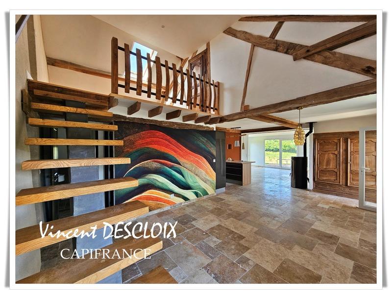 Propriété - 257 m² - 8 pièces