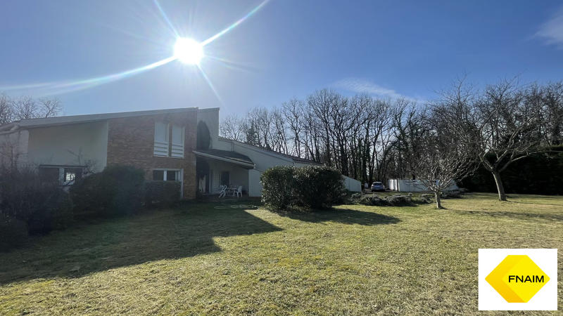 Maison contemporaine - 285 m² - 6 pièces