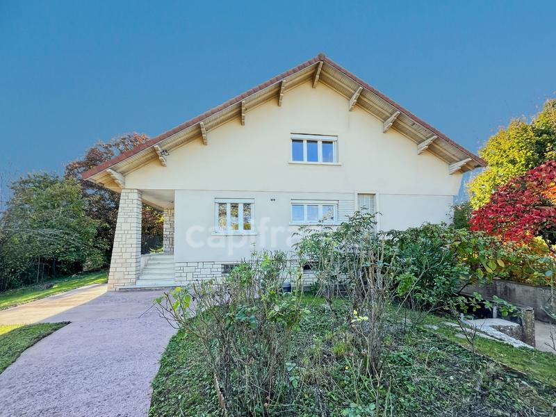 Maison - 190 m² - 7 pièces