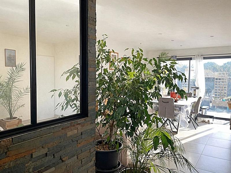 Maison - 96 m² - 3 pièces