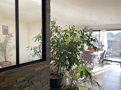 Maison - 96 m² - 3 pièces