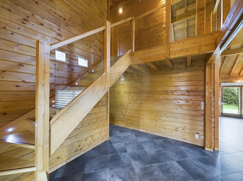 Maison - 155 m² - 4 pièces