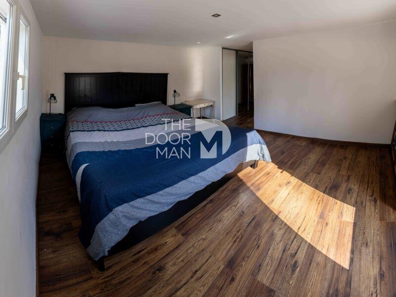 Villa - 167 m² - 6 pièces