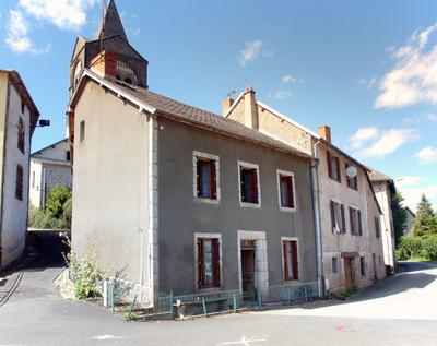 Maison - 94 m² - 5 pièces