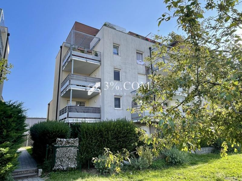 Appartement - 93 m² - 4 pièces