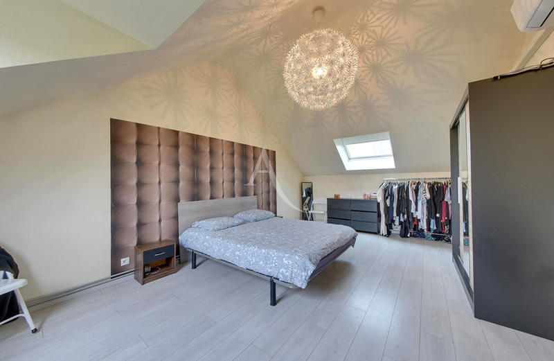 Maison - 150 m² - 6 pièces