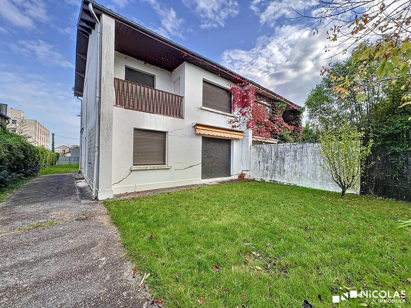 Maison - 102 m² - 3 pièces