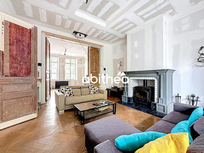 Maison - 226 m² - 8 pièces