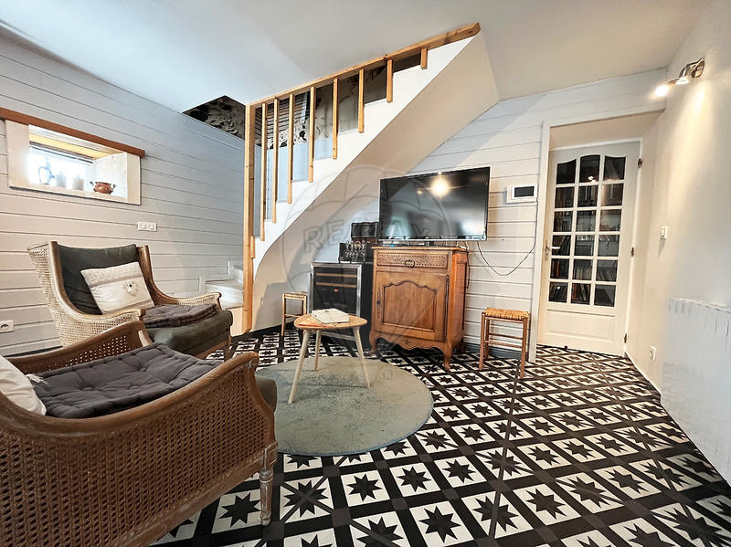 Demeure - 200 m² - 10 pièces